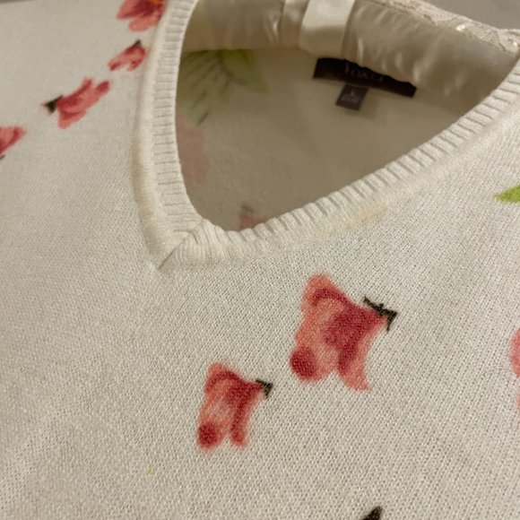 VINTAGE WHITE PINK FLORAL V-NECK SWEATER - Picture 4 of 5